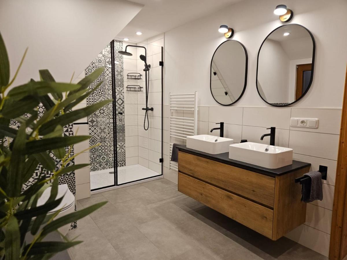 Fewo Am See, Ferienhaus, 7 Schlafzimmer, Waschmaschine, Businesswohnung Salzgitter Eksteriør bilde