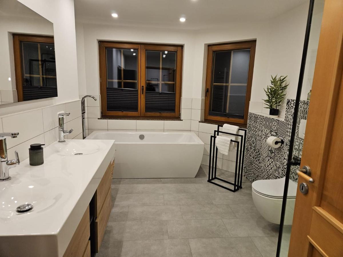 Fewo Am See, Ferienhaus, 7 Schlafzimmer, Waschmaschine, Businesswohnung Salzgitter Eksteriør bilde